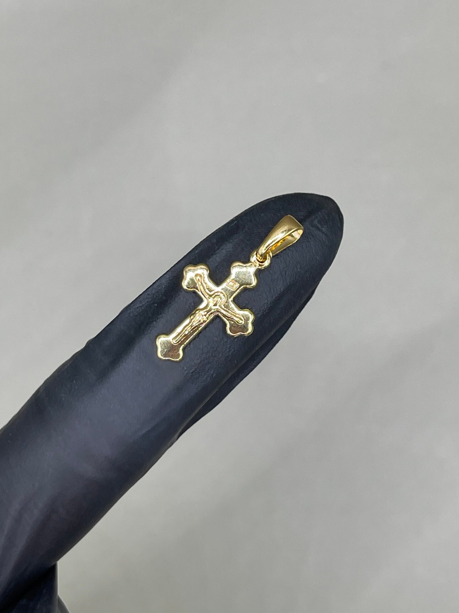 Dije Cruz - Ref. 1067