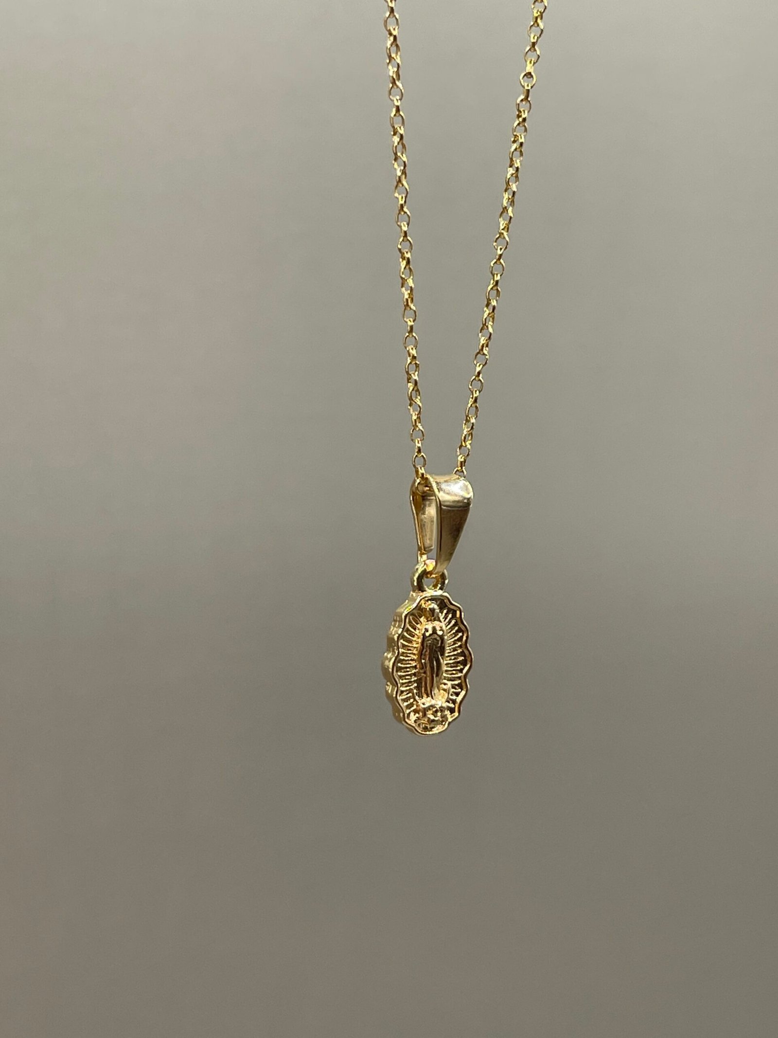 Dije Virgen Guadalupe - Ref. 704 - Imagen 2