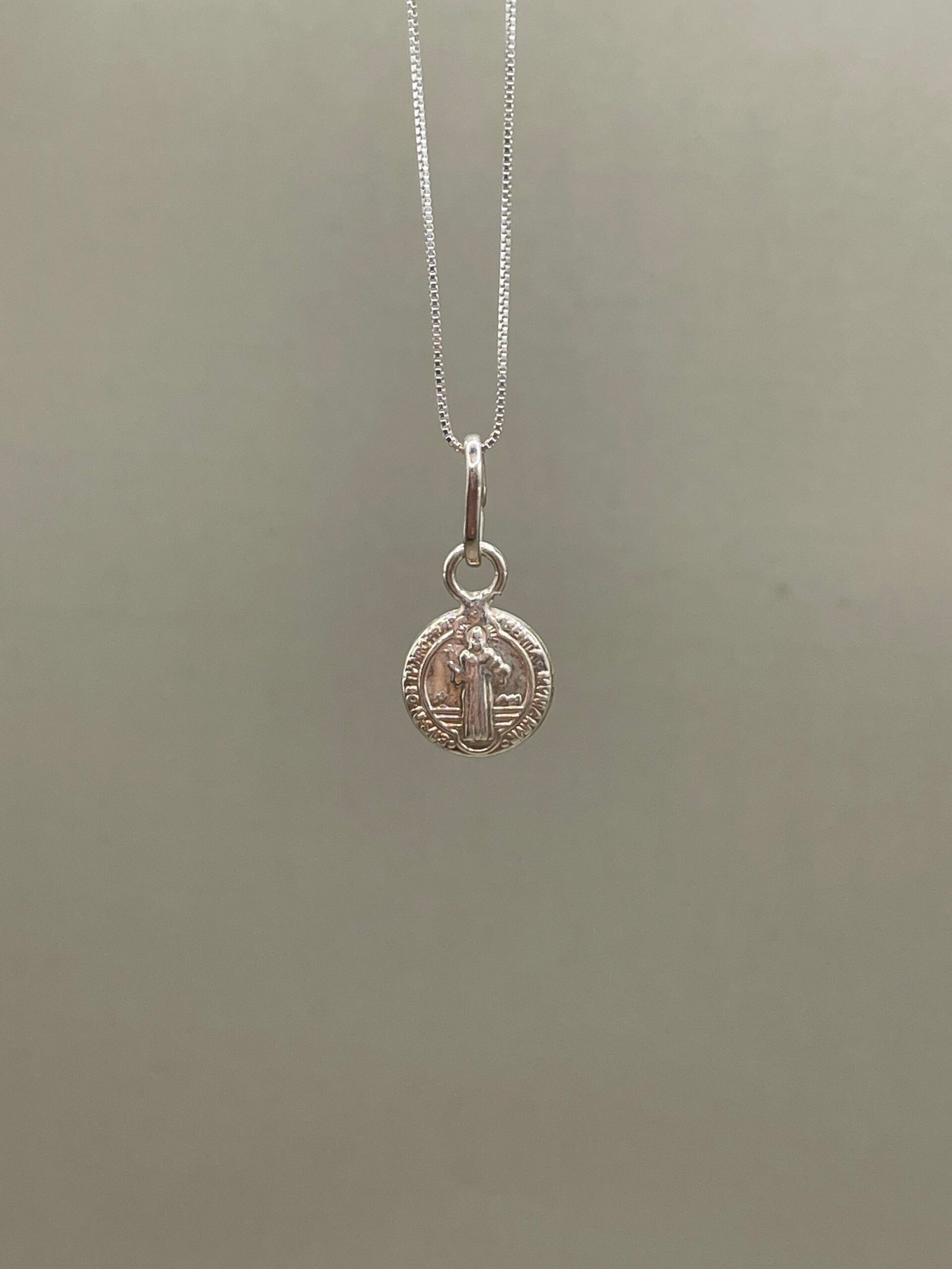 Dije San Benito - Ref. 533 - Imagen 2