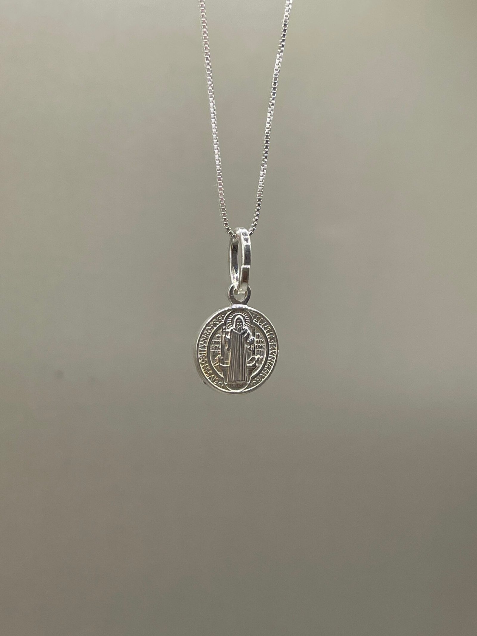 Dije San Benito - Ref. 542 - Imagen 3